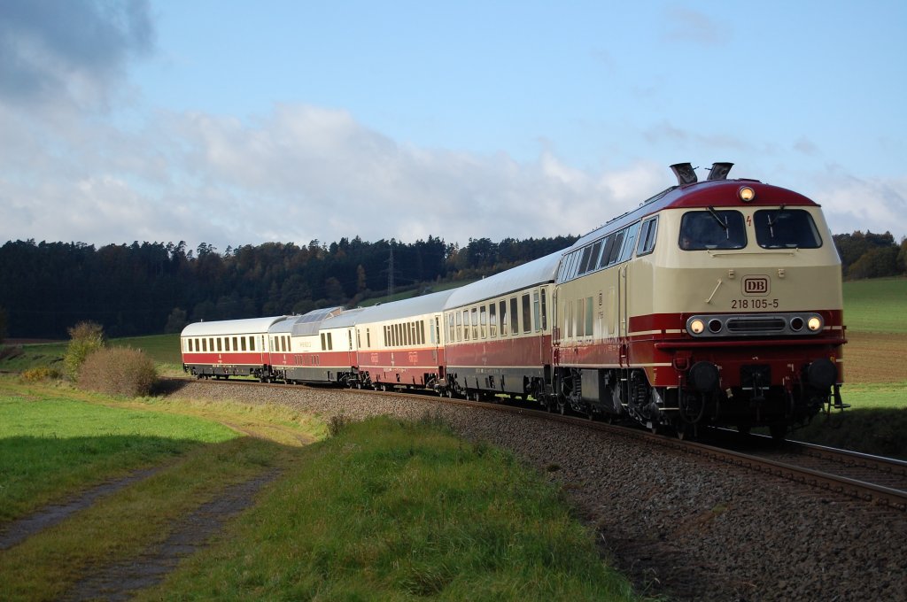 Züge in Langeweihla/Schnellzüge 2181055mitihrerrbvonmarburgnac