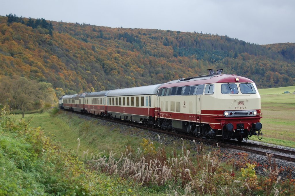 Züge in Langeweihla/Schnellzüge Teerheingold24102010frankenber
